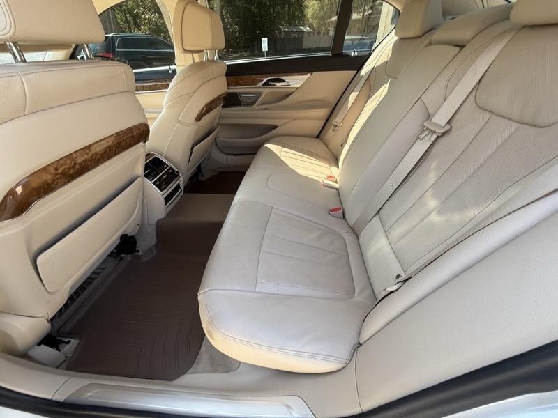 BMW 7-Series 740i 2018