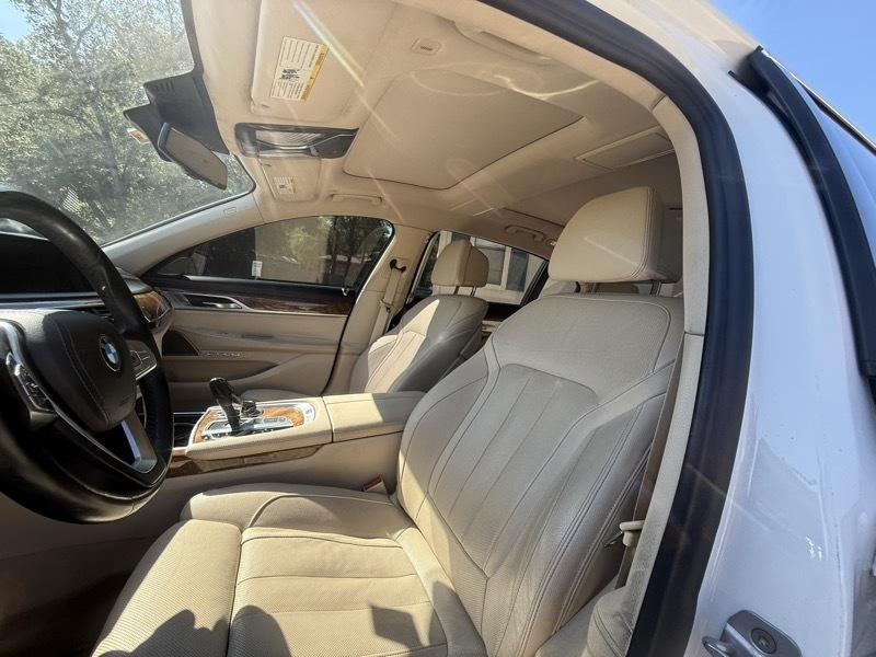 BMW 7-Series 740i 2018
