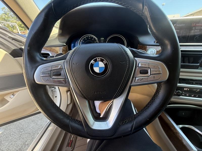 BMW 7-Series 740i 2018