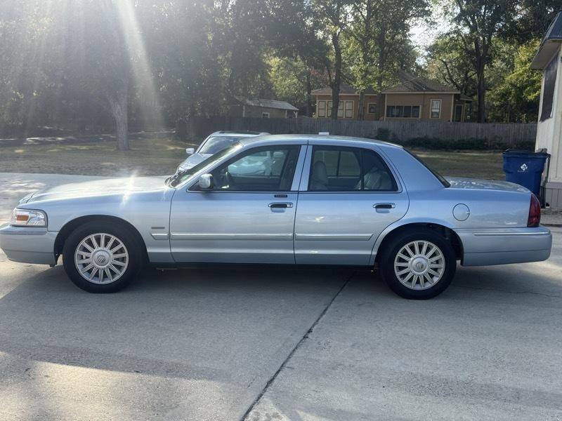 Mercury Grand Marquis LS 2009