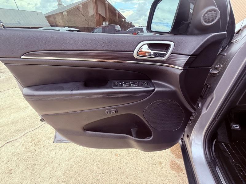 Jeep Grand Cherokee Limited 2WD 2019