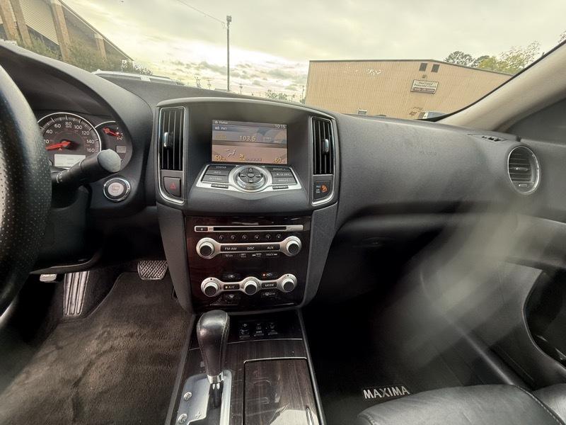 Nissan Maxima SV 2014