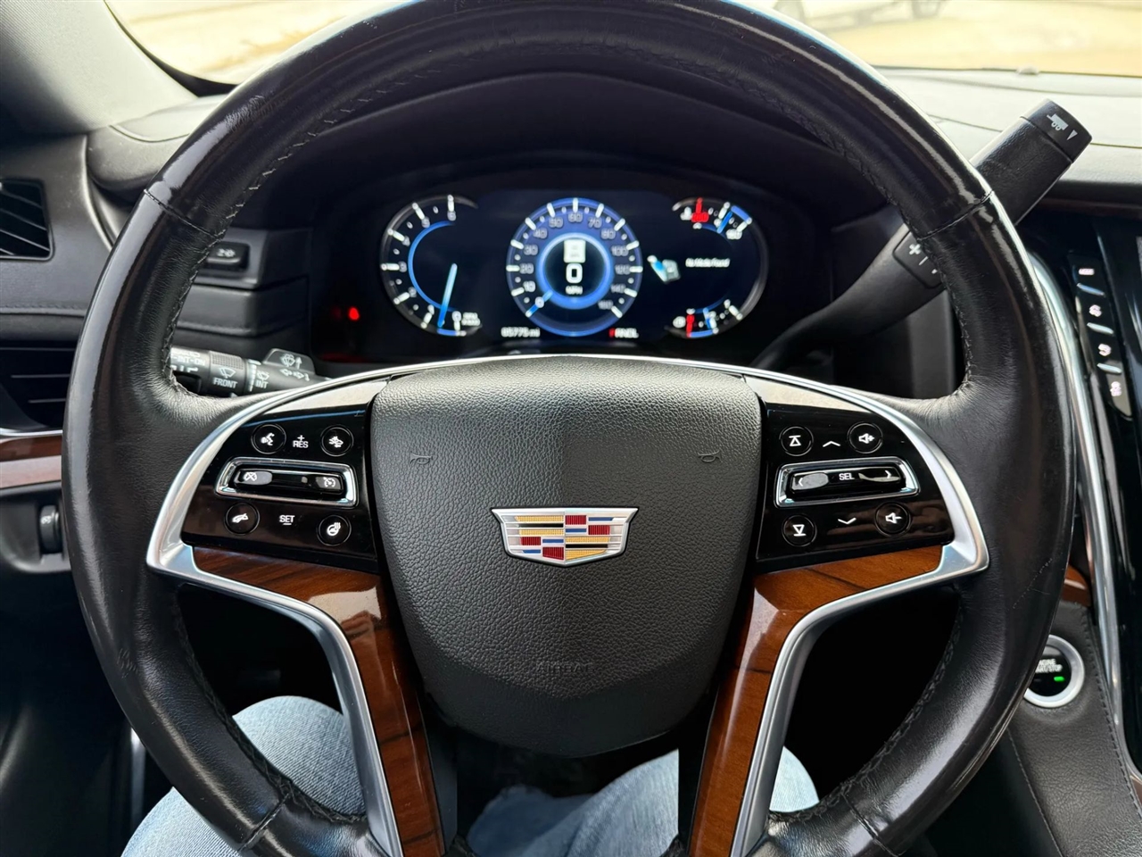 Cadillac Escalade  2017