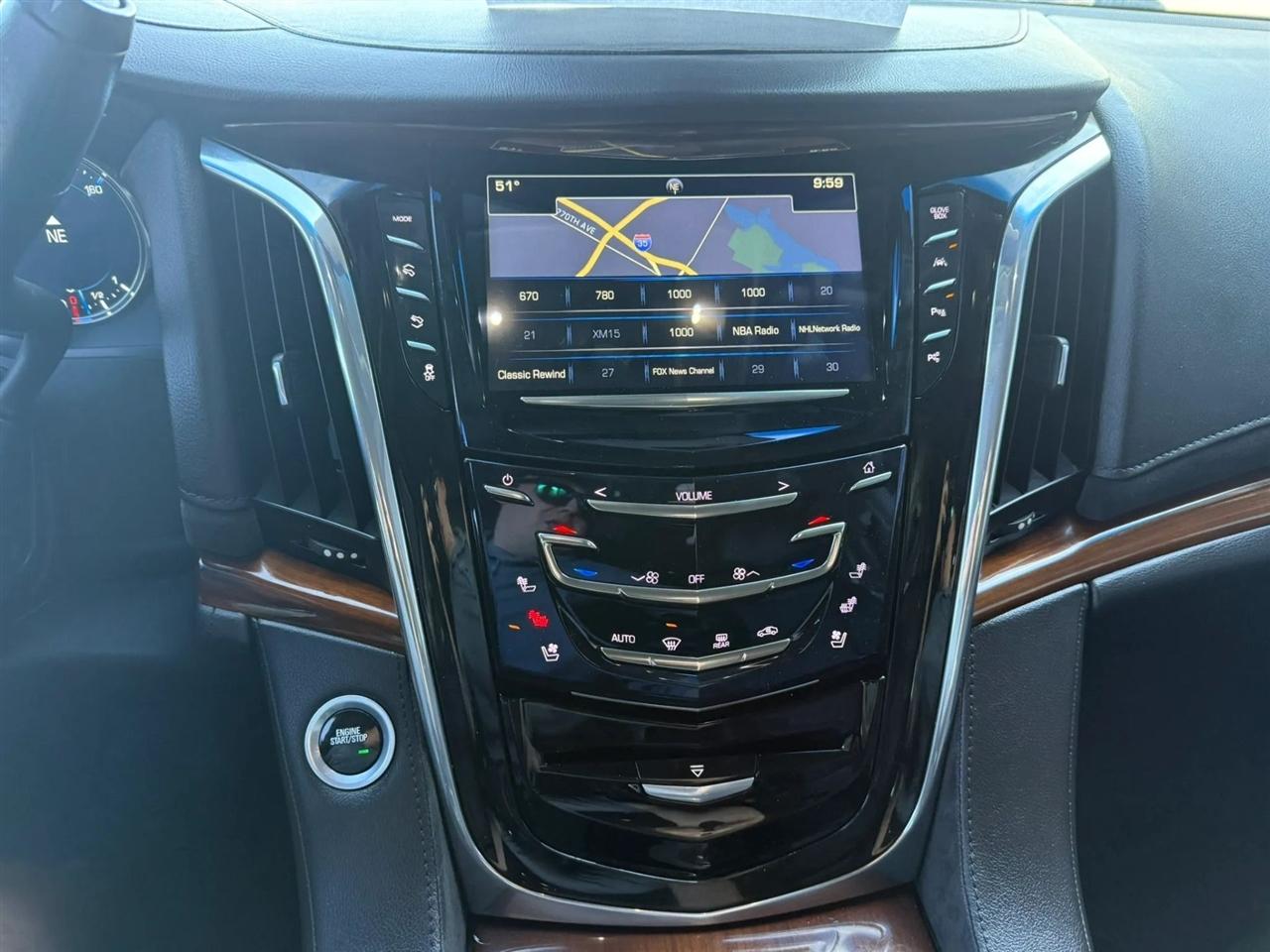 Cadillac Escalade  2017