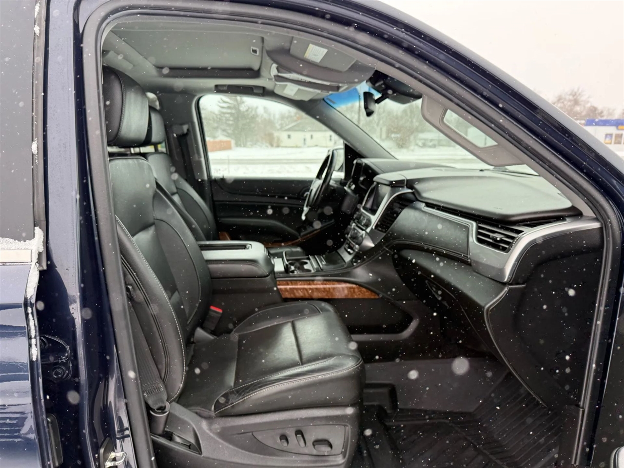 Chevrolet Suburban  2018