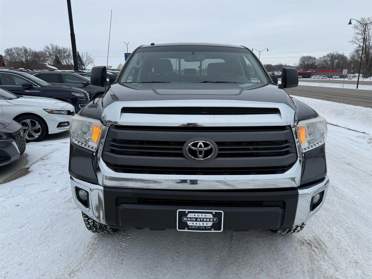 Toyota Tundra  2015