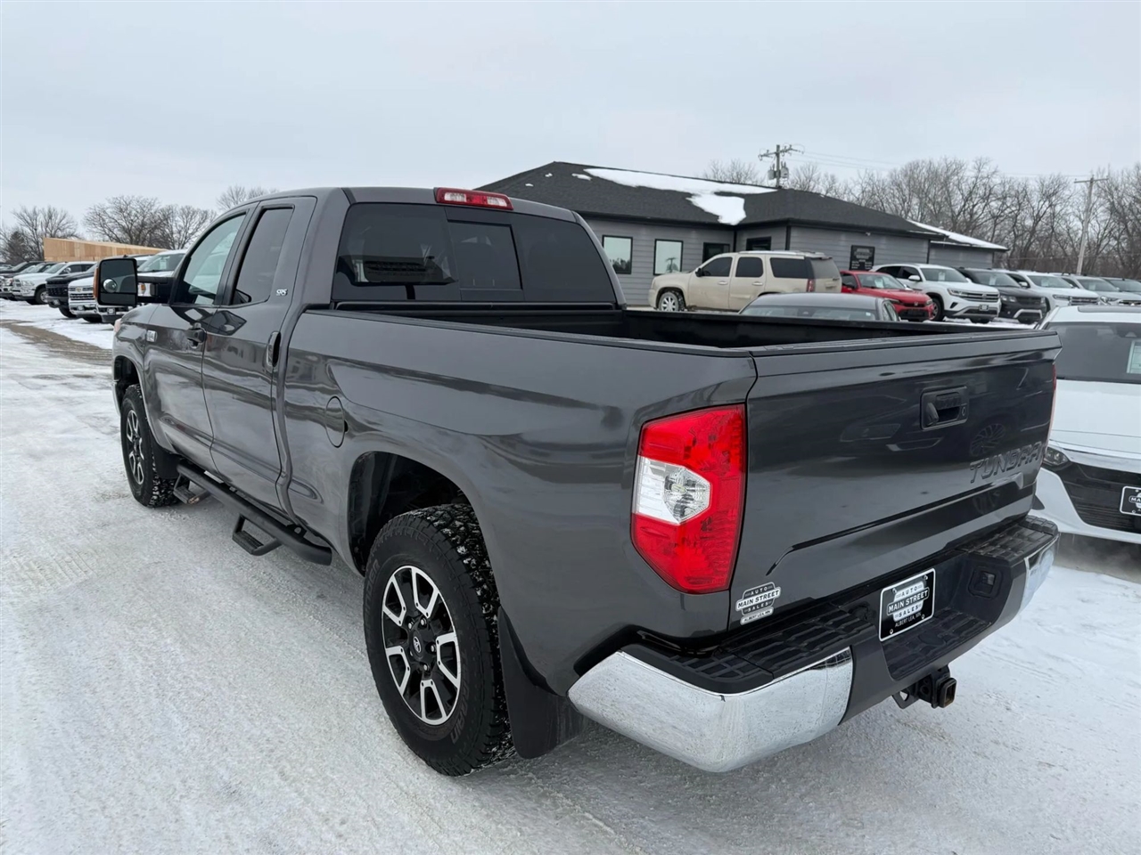 Toyota Tundra  2015