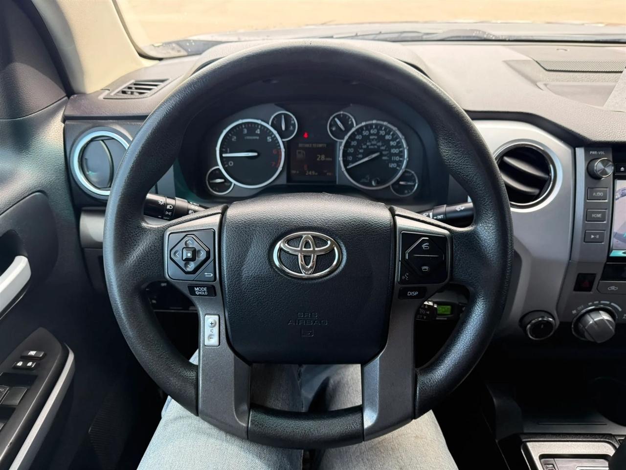Toyota Tundra  2015