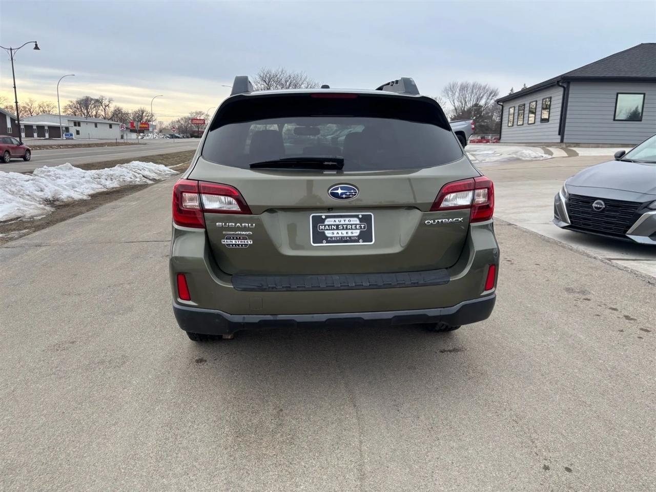 Subaru Outback  2015