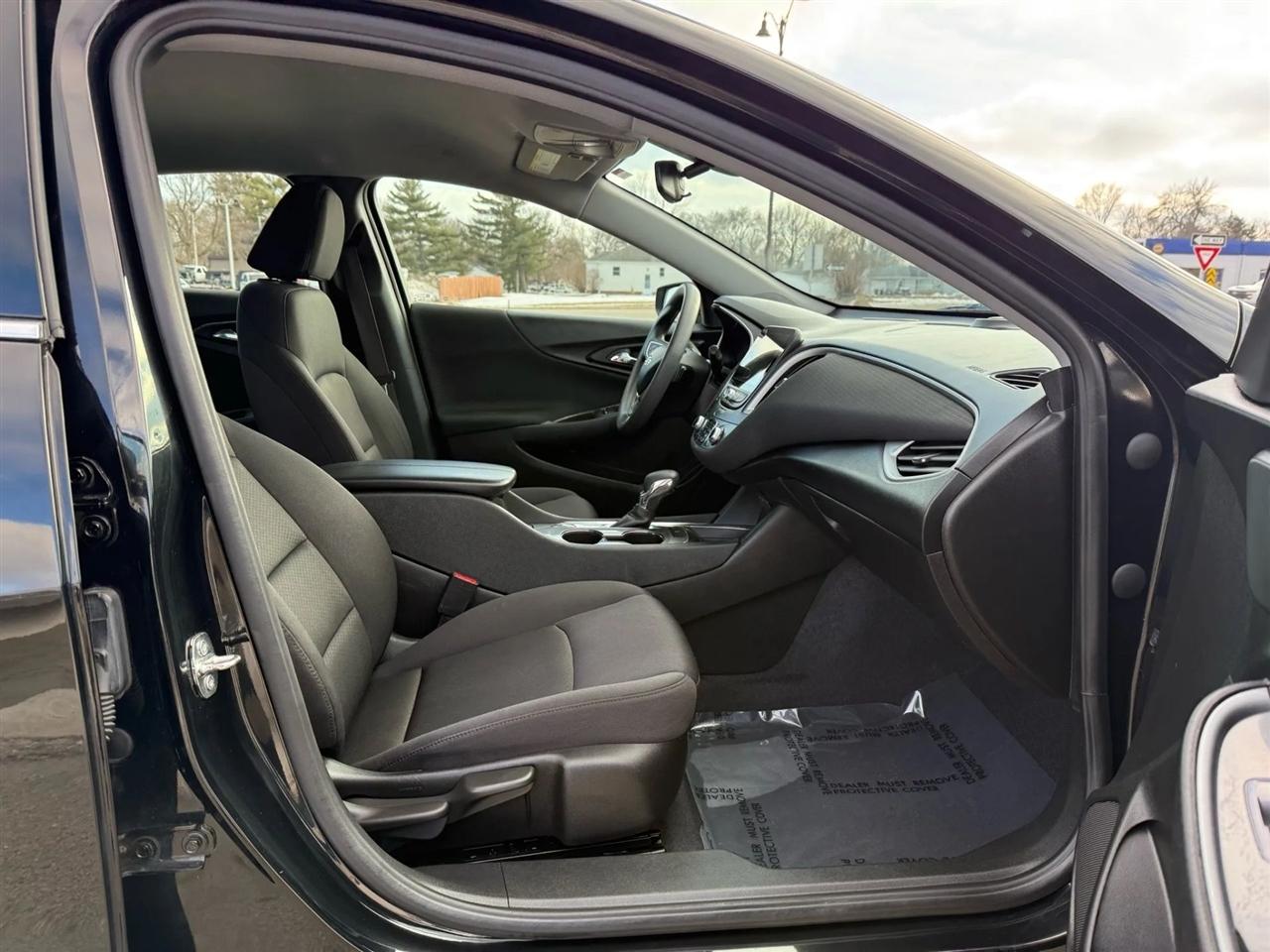 Chevrolet Malibu  2023