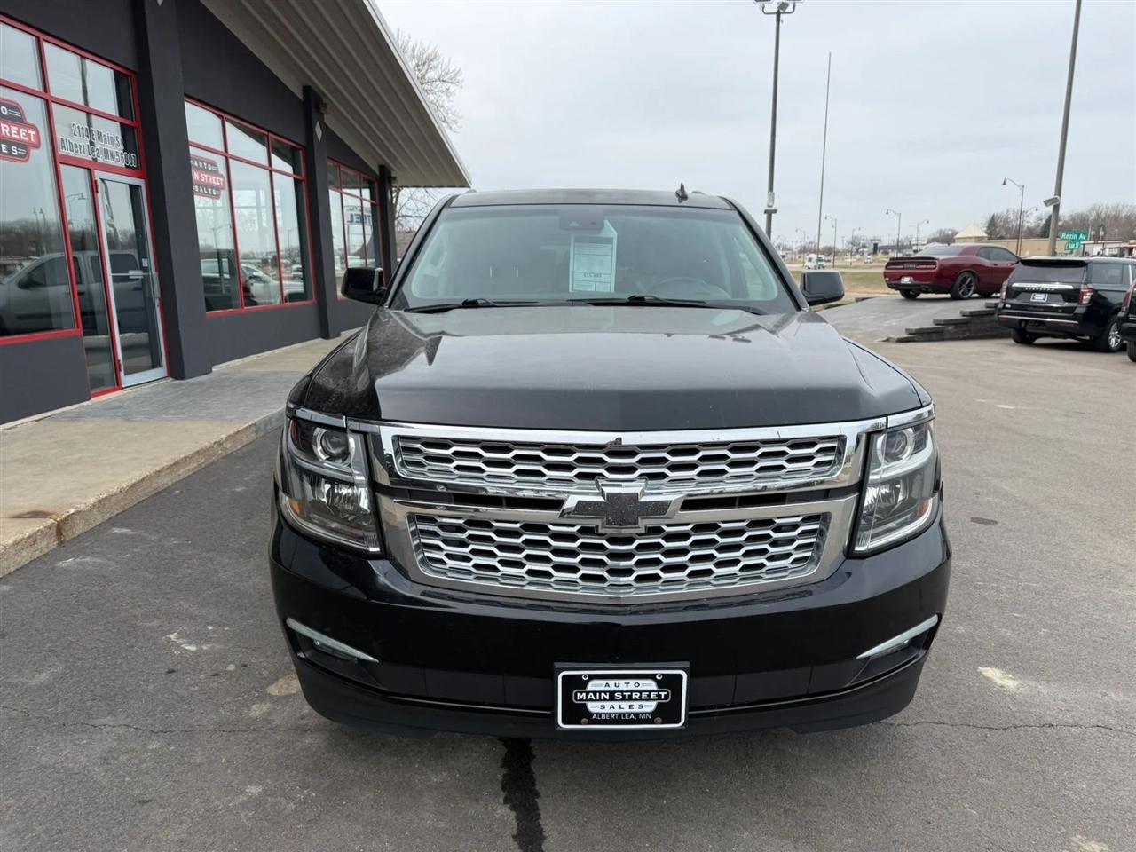 Chevrolet Suburban  2015