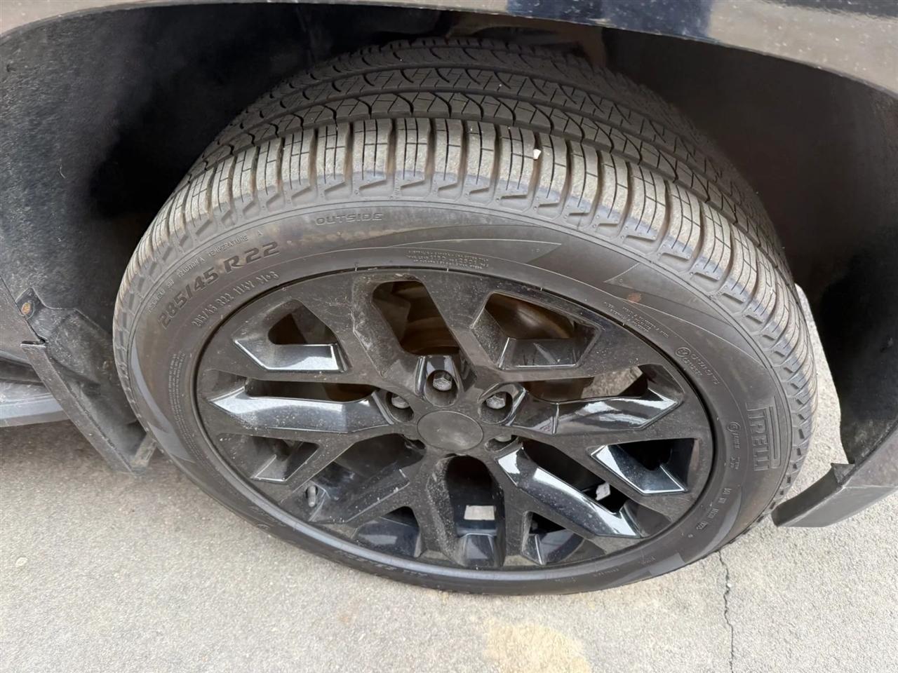 Chevrolet Suburban  2015