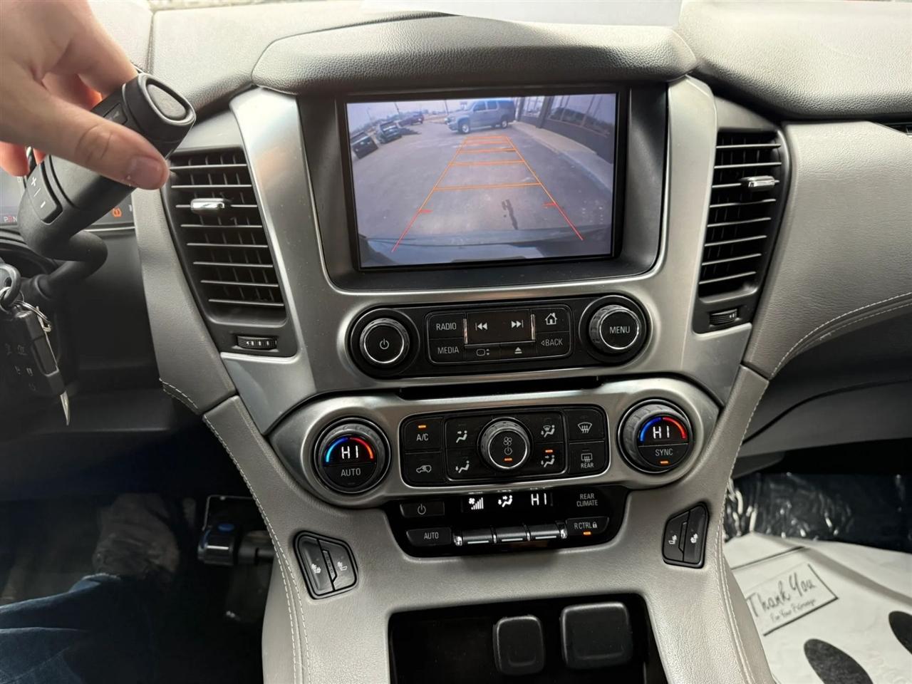 Chevrolet Suburban  2015