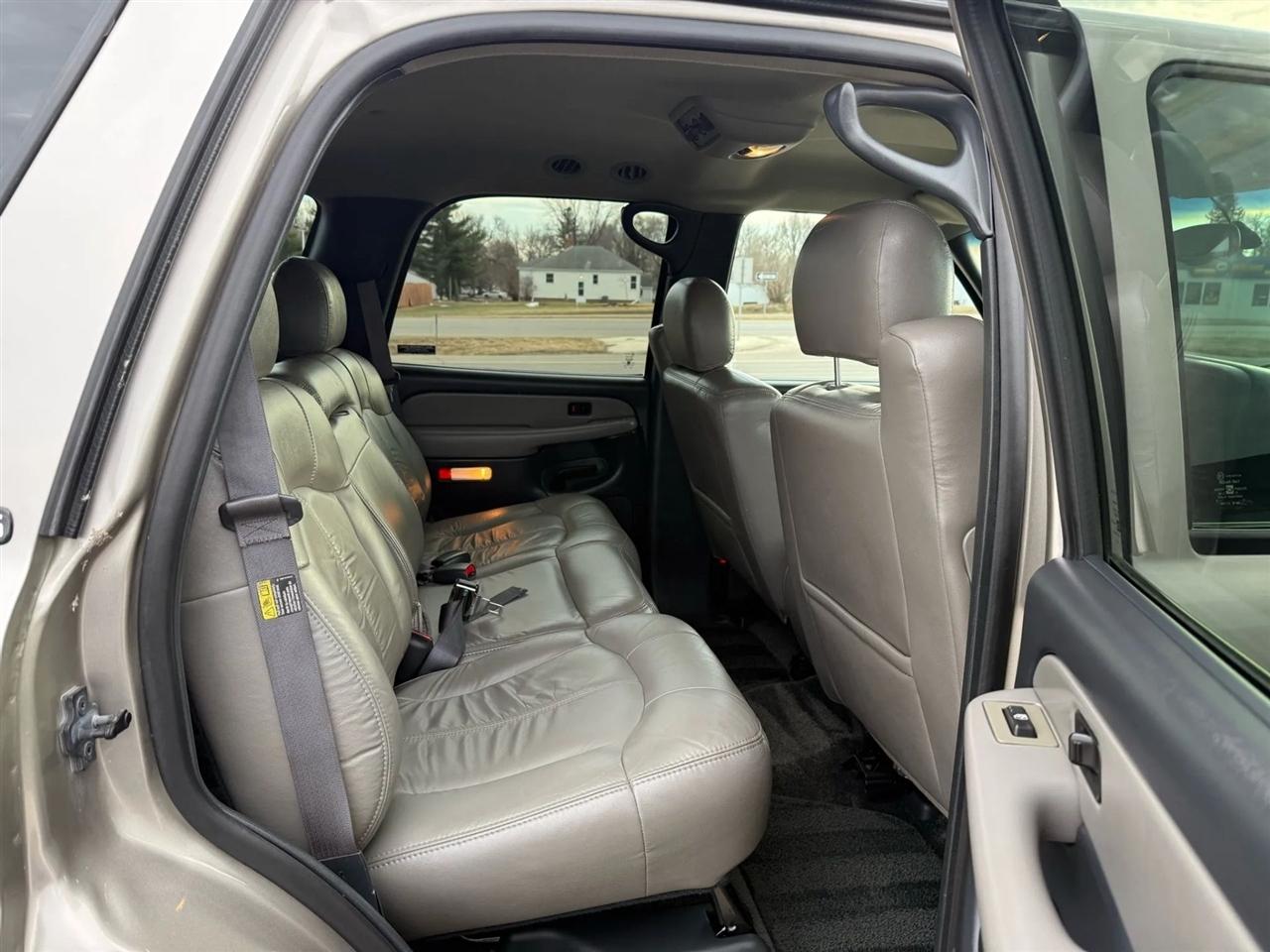 Chevrolet Tahoe  2002