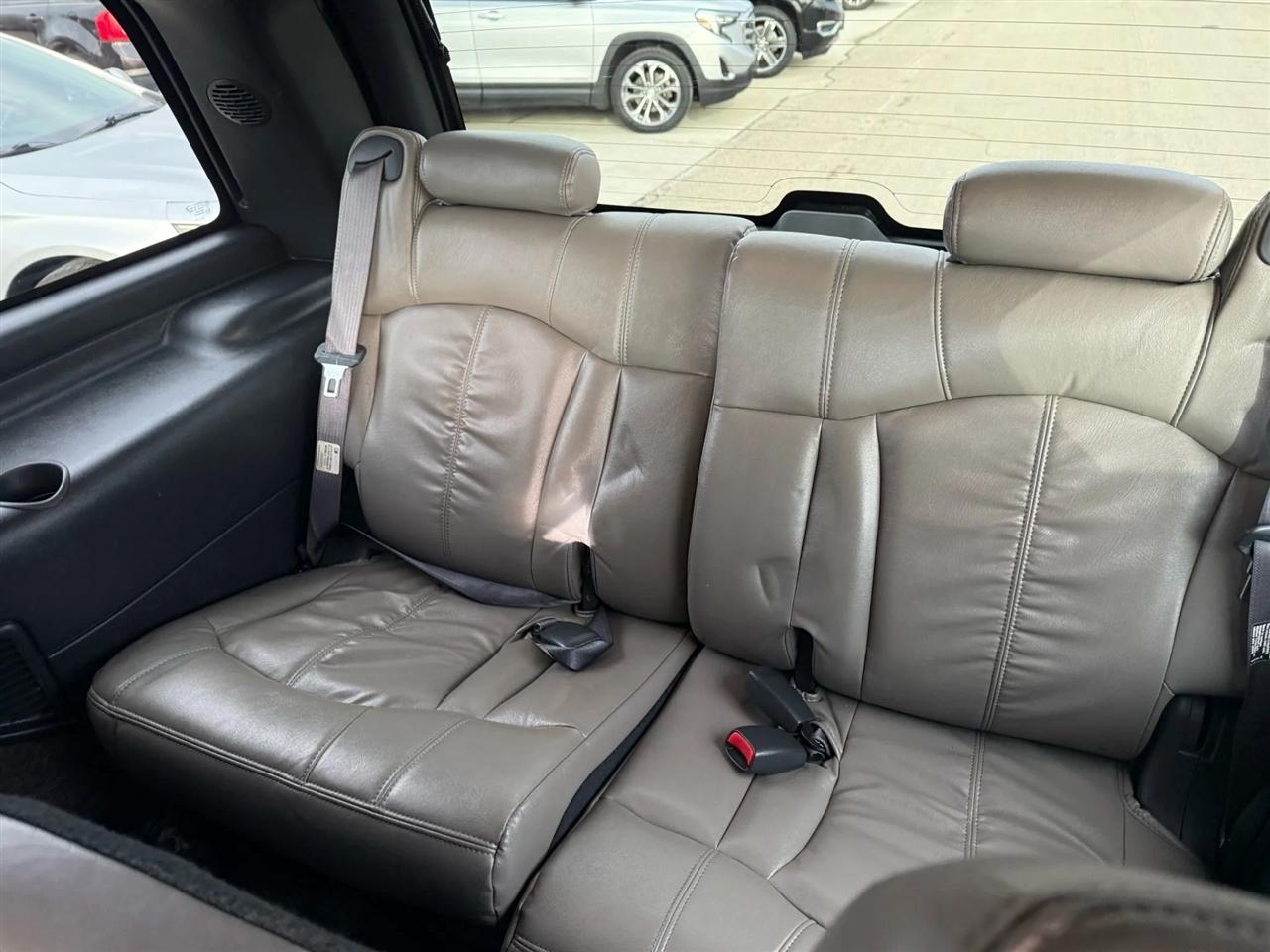 Chevrolet Tahoe  2002