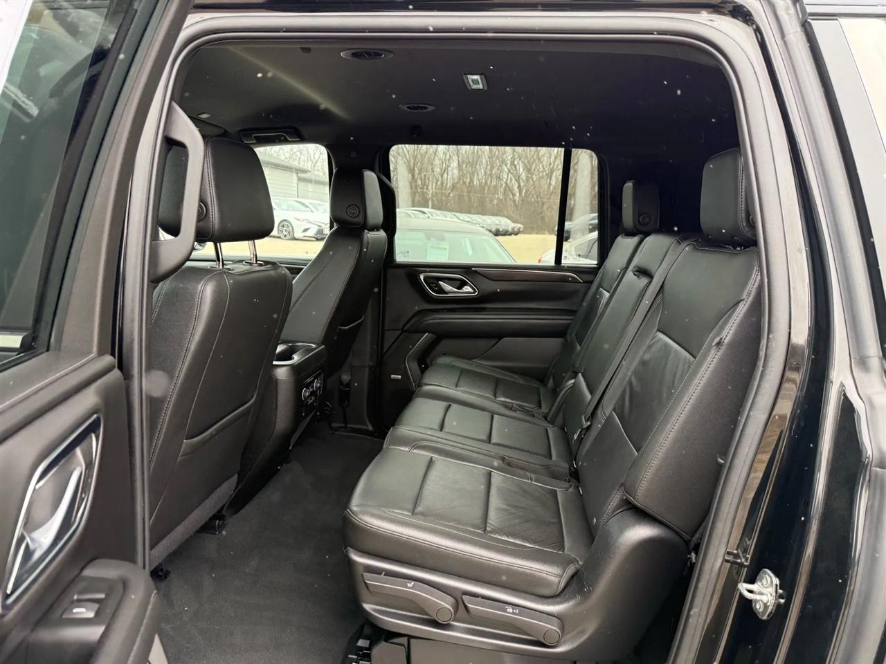 Chevrolet Suburban  2022