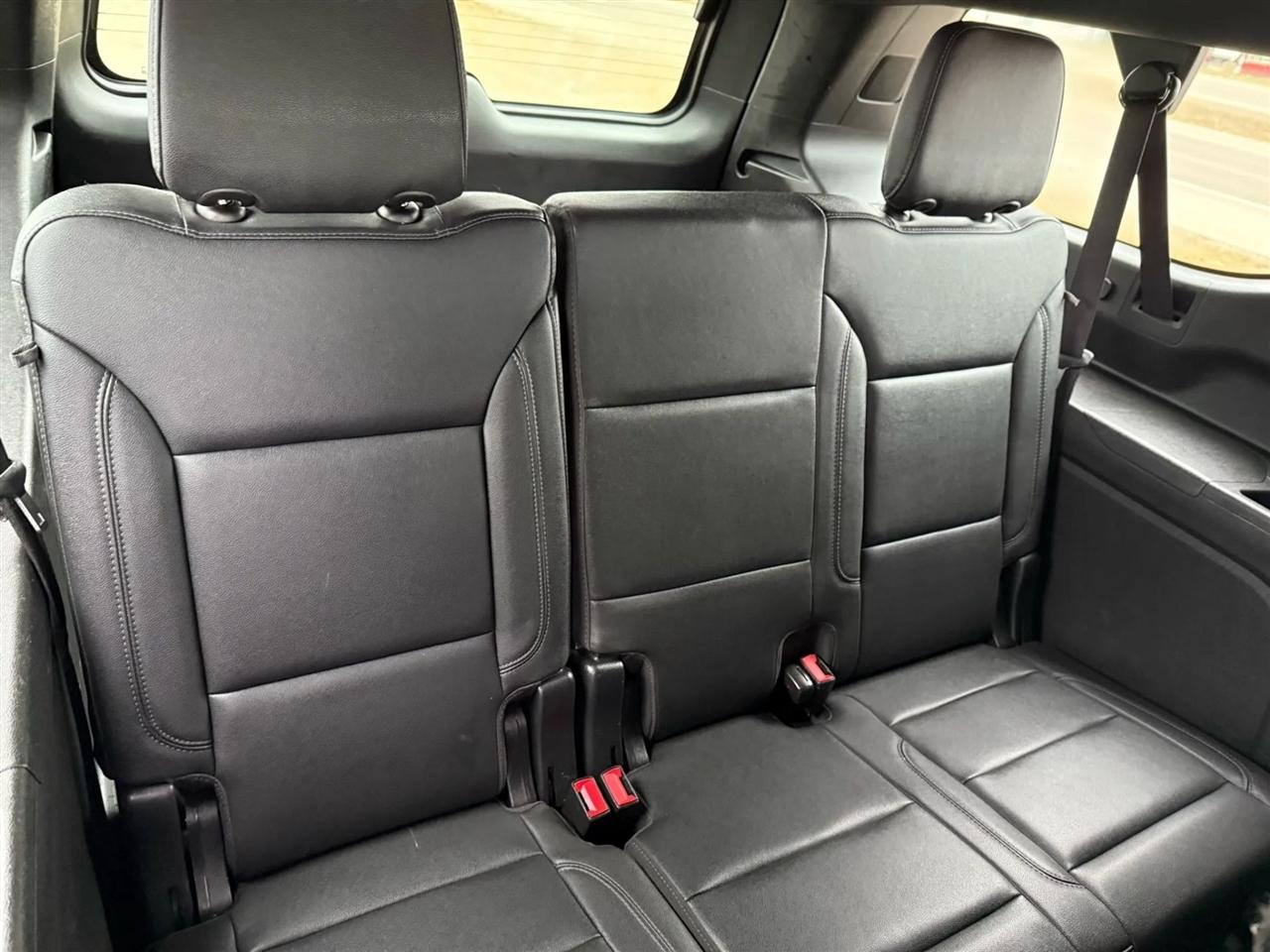 Chevrolet Suburban  2022