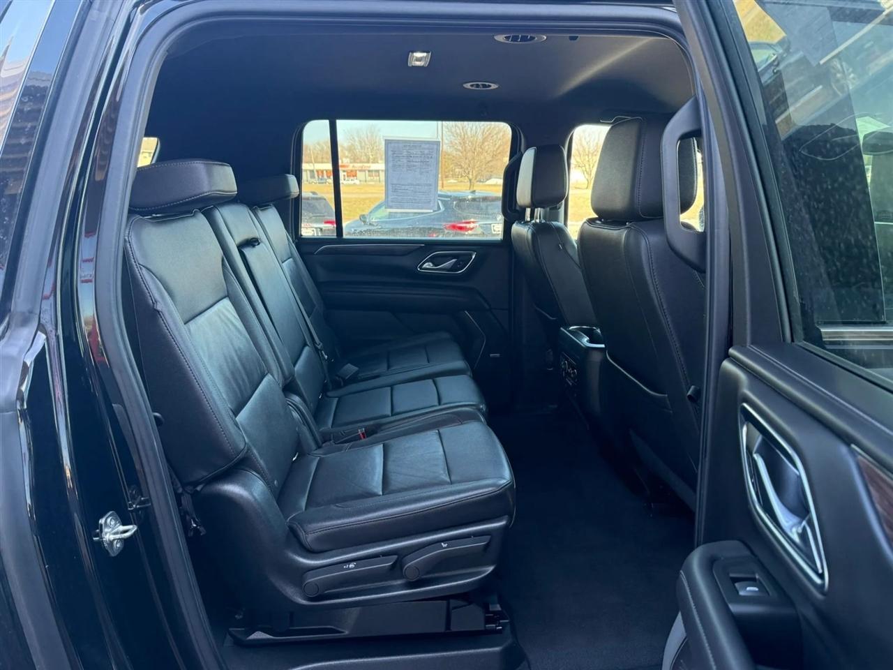 Chevrolet Suburban  2022