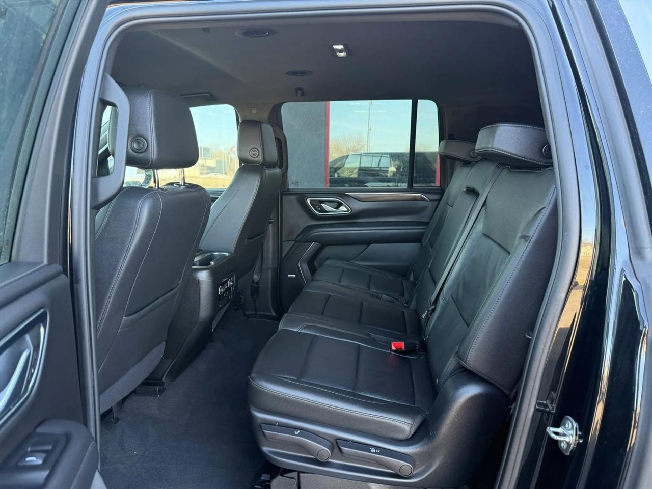 Chevrolet Suburban  2022