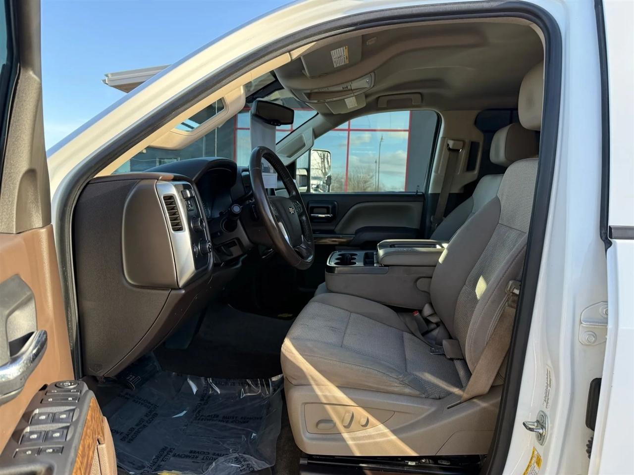 Chevrolet Silverado 2500HD  2015