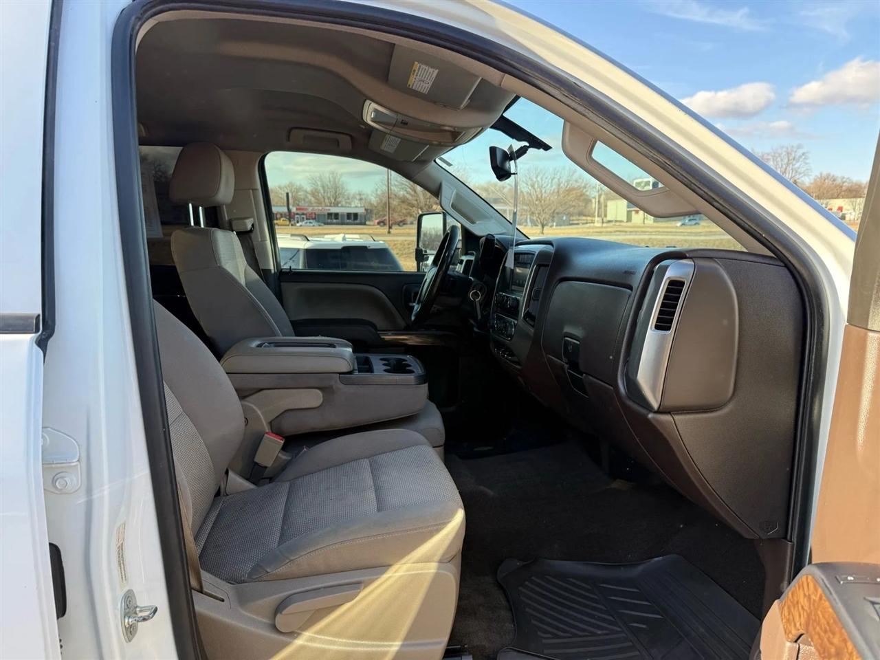 Chevrolet Silverado 2500HD  2015