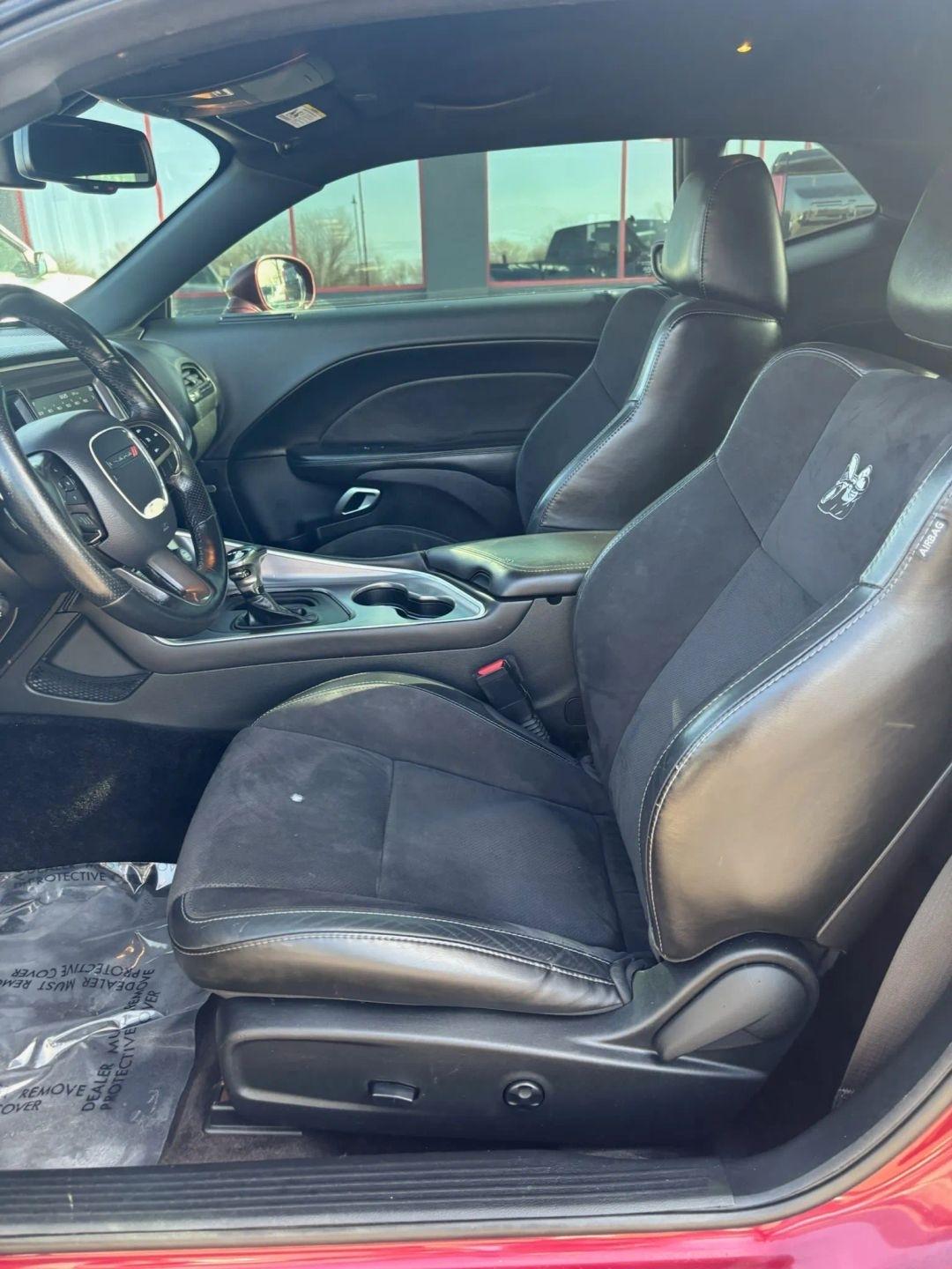 Dodge Challenger  2019