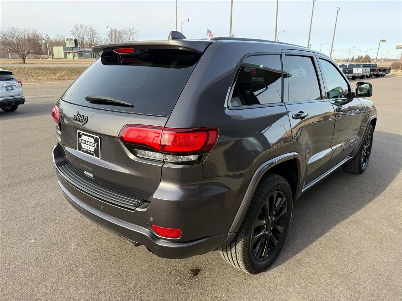 Jeep Grand Cherokee  2017