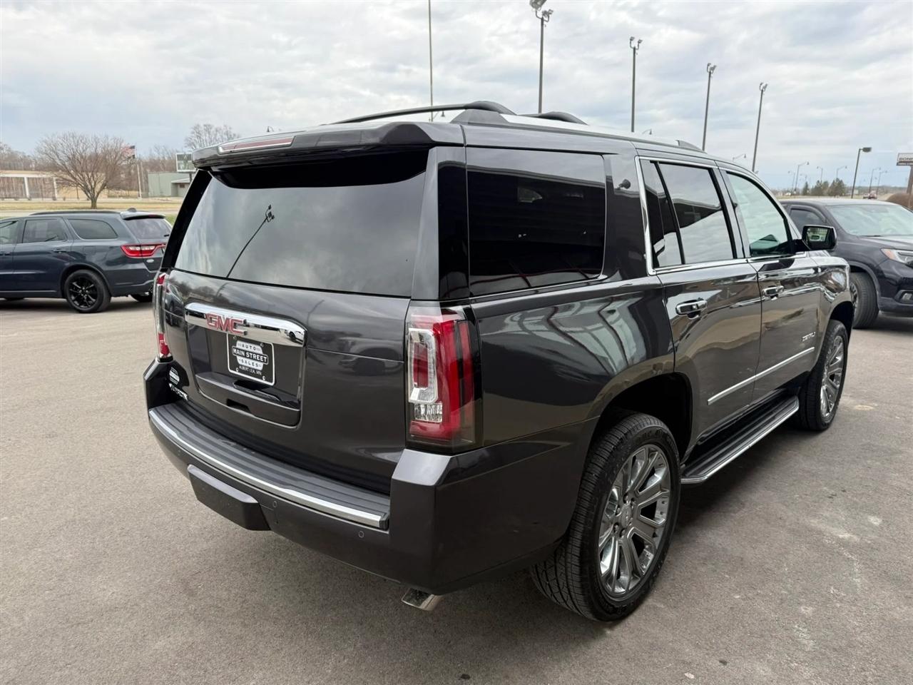 GMC Yukon Denali  2016