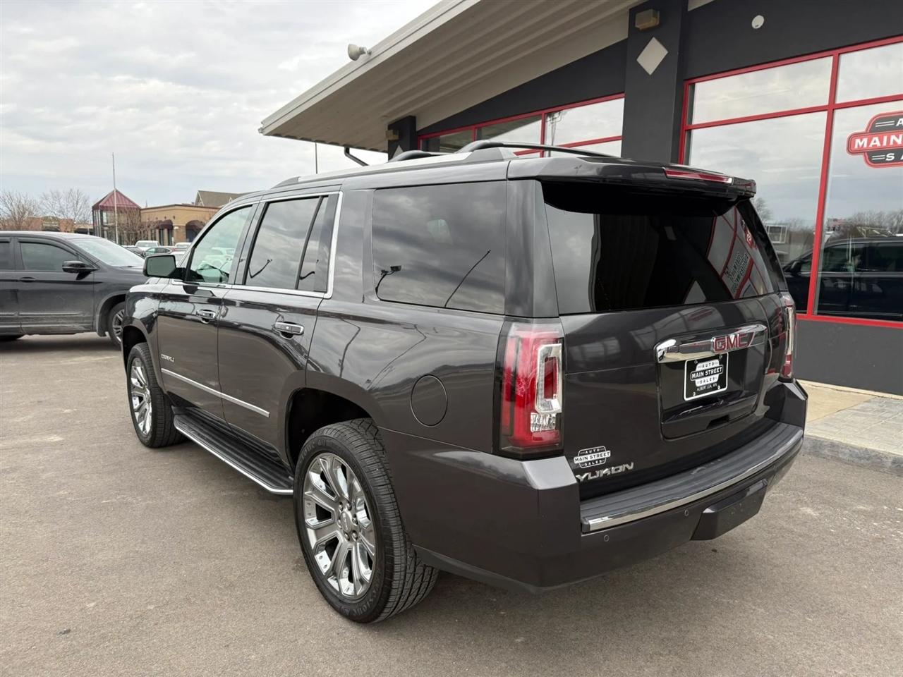 GMC Yukon Denali  2016