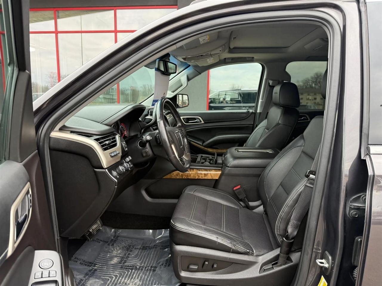 GMC Yukon Denali  2016