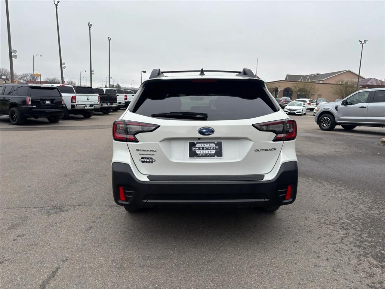 Subaru Outback  2021