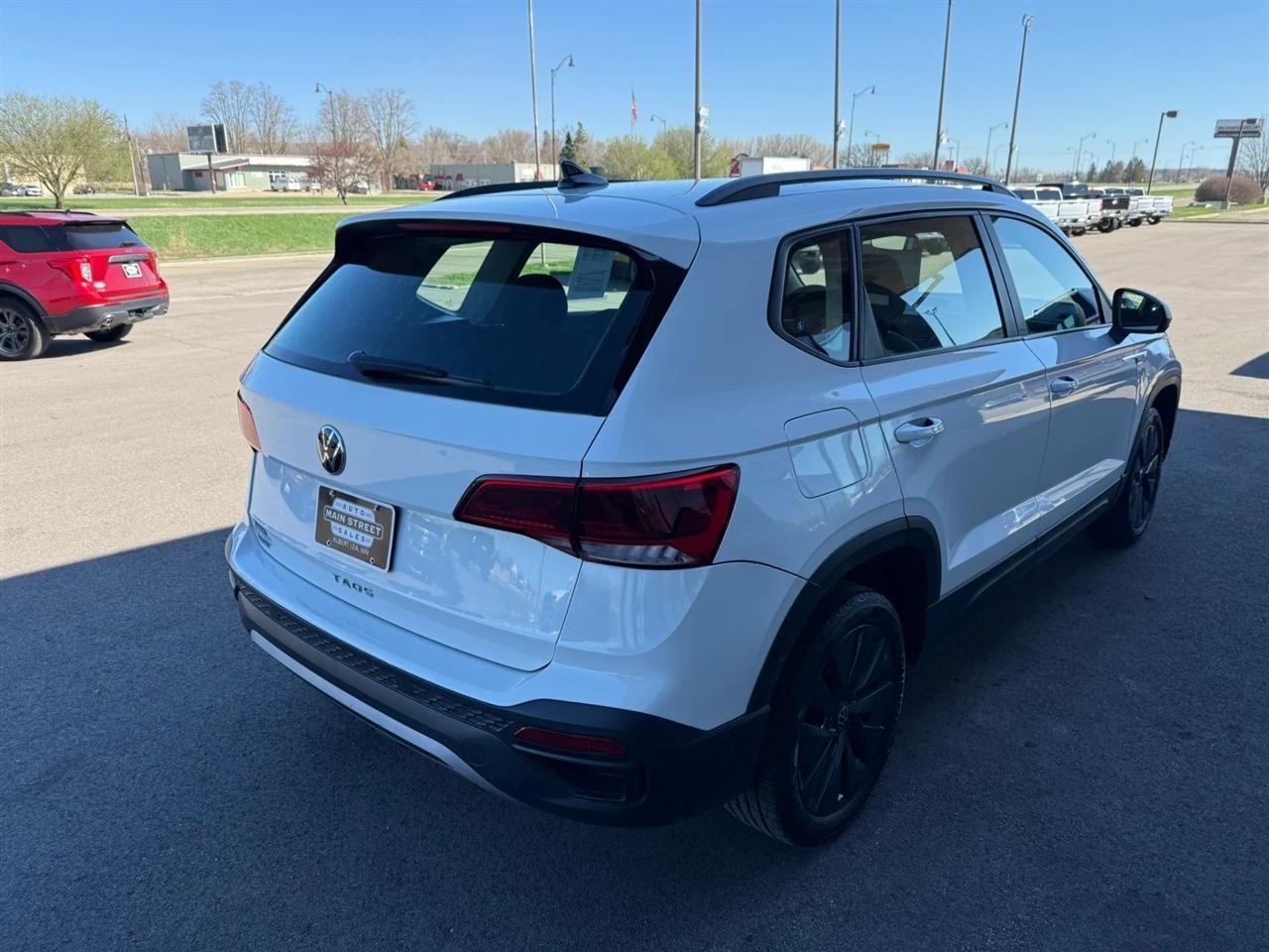 Volkswagen Taos  2023