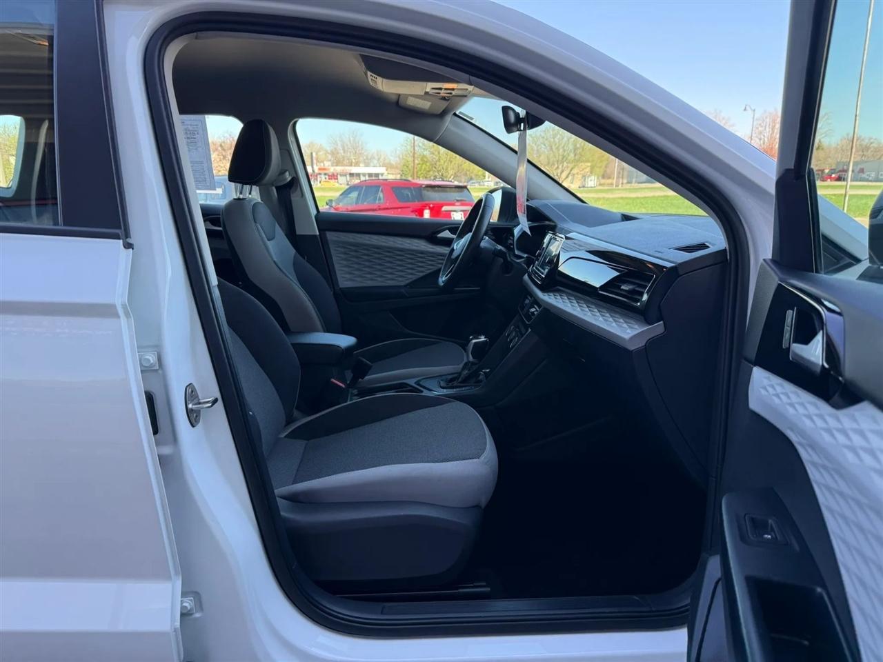 Volkswagen Taos  2023