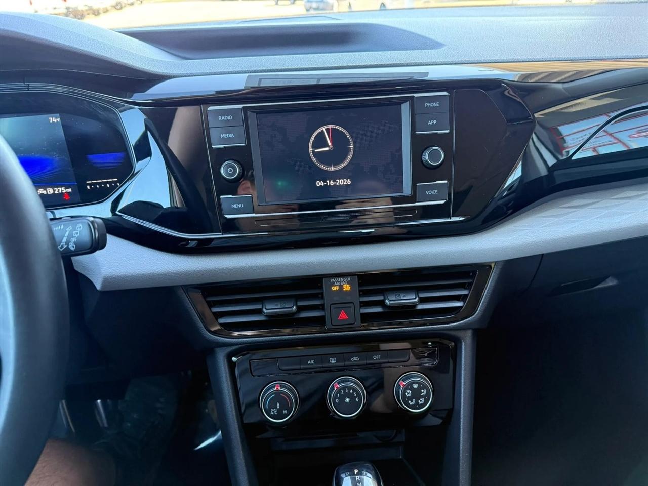 Volkswagen Taos  2023