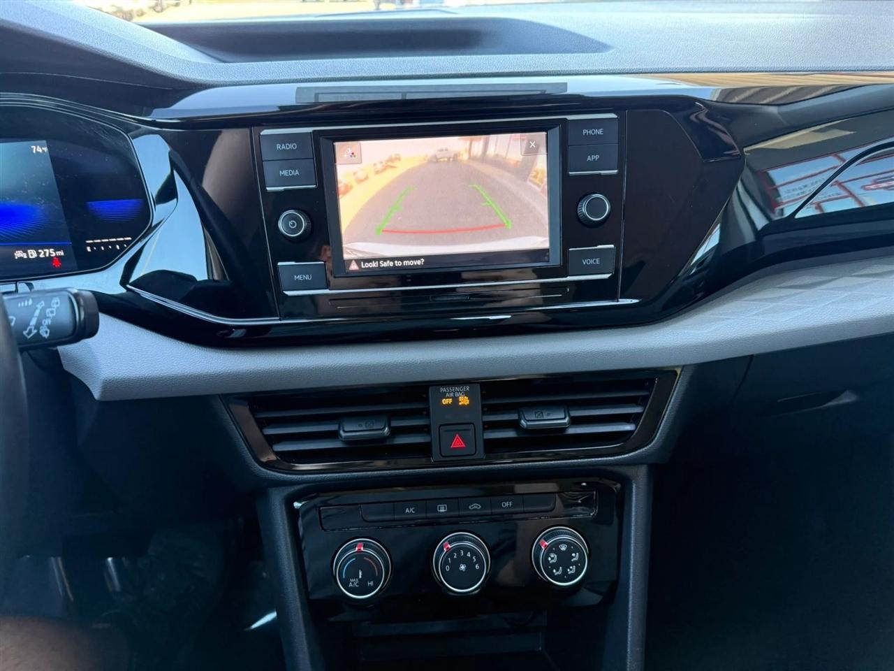 Volkswagen Taos  2023