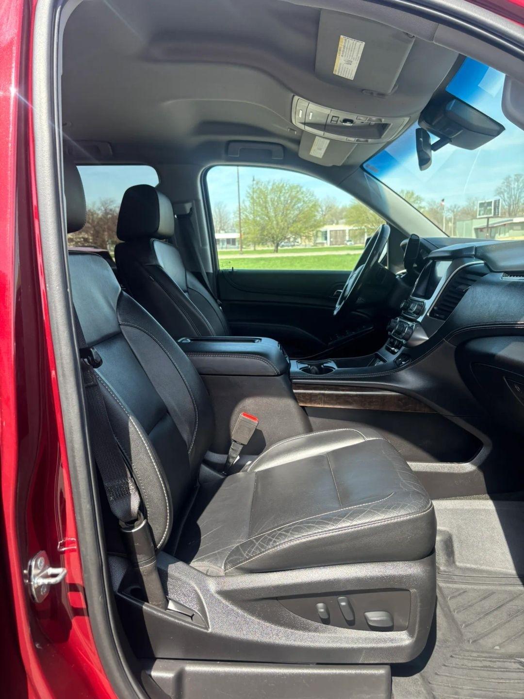 Chevrolet Suburban  2018