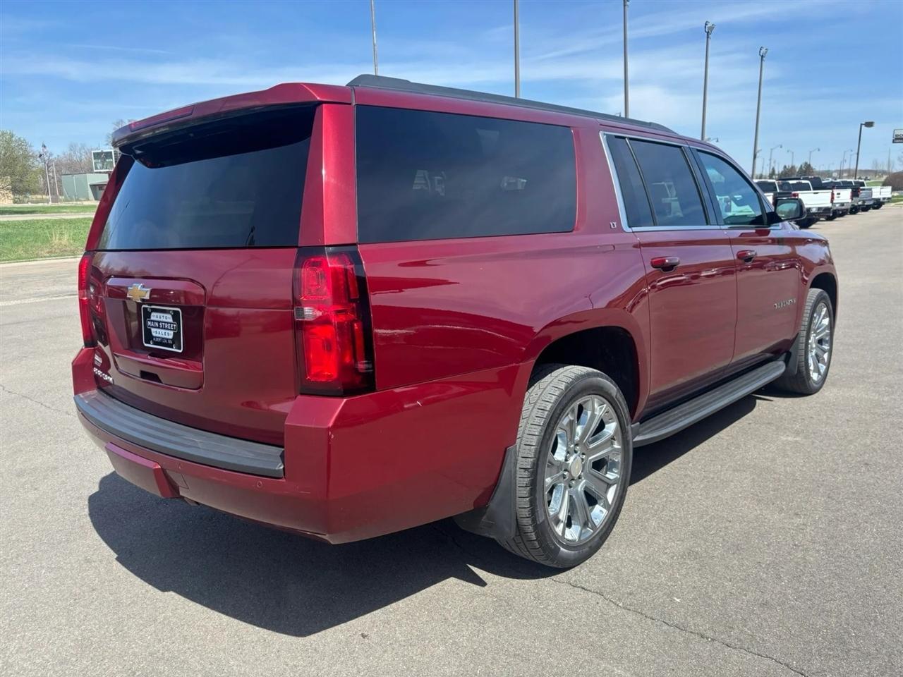 Chevrolet Suburban  2018