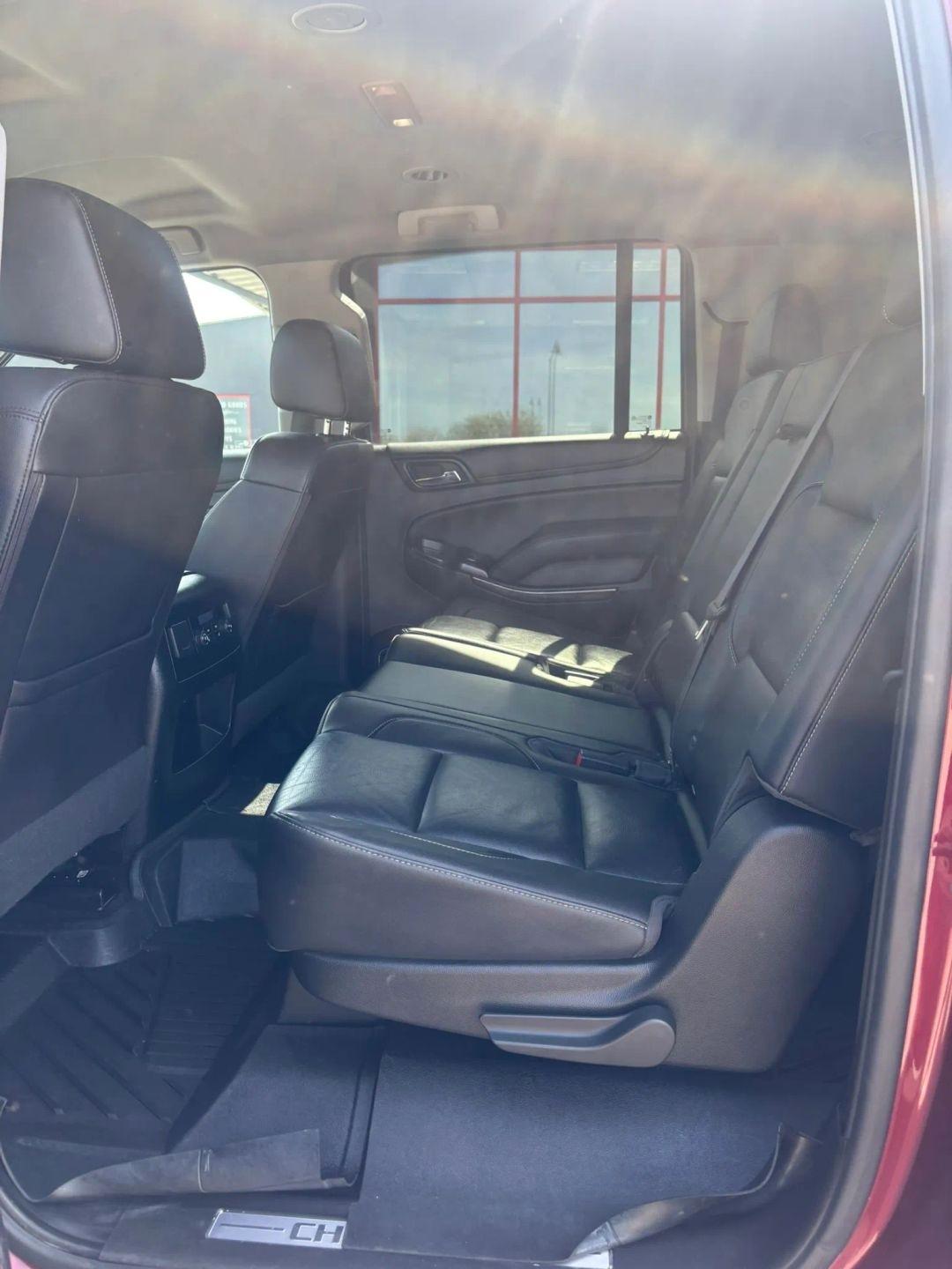 Chevrolet Suburban  2018