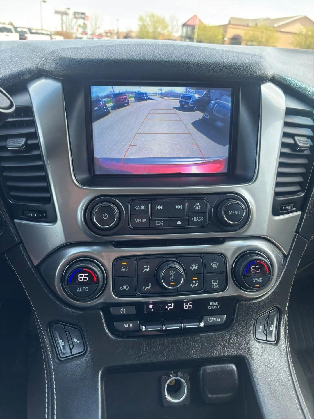 Chevrolet Suburban  2018