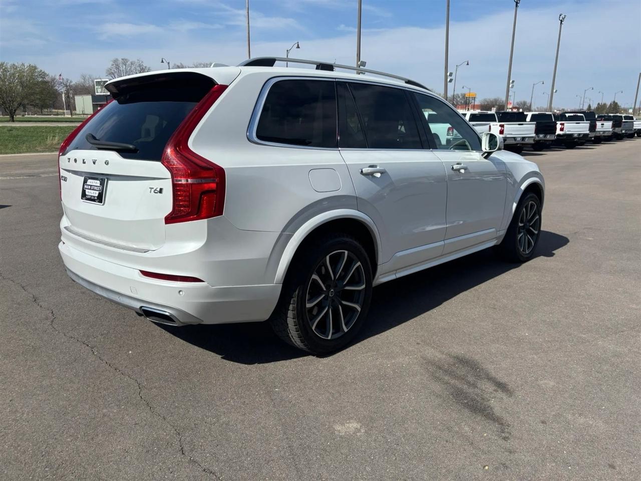 Volvo XC90  2019