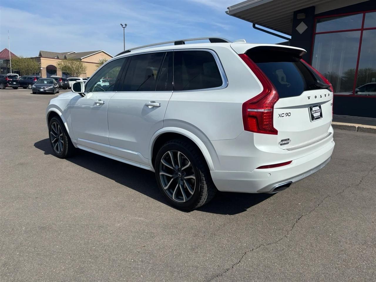Volvo XC90  2019