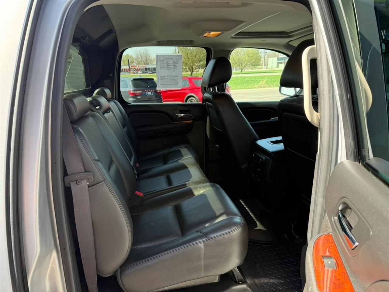 Chevrolet Avalanche  2012