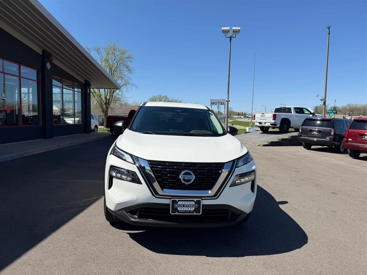 Nissan Rogue  2021