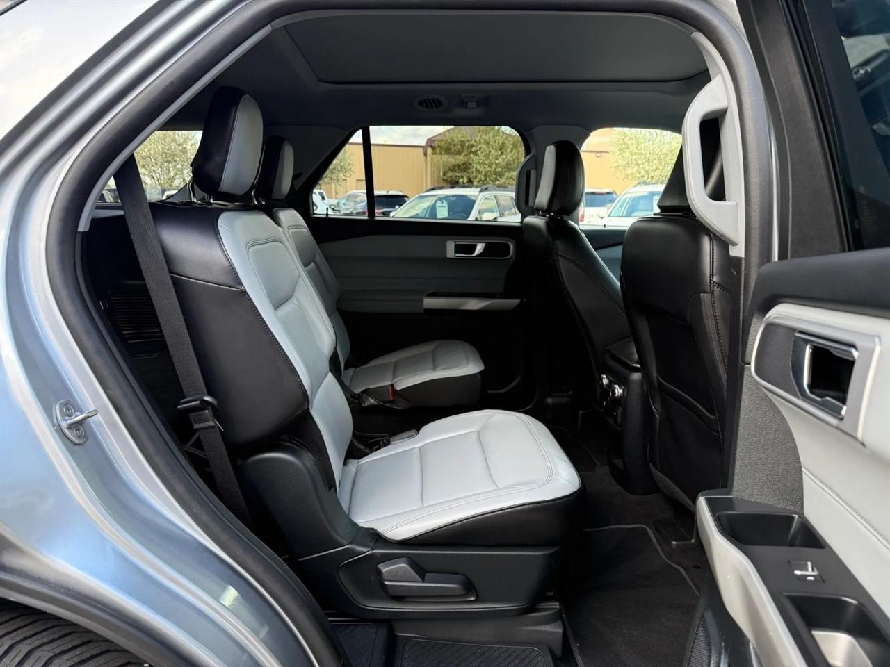 Ford Explorer  2021