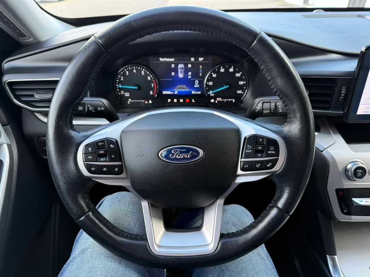 Ford Explorer  2021