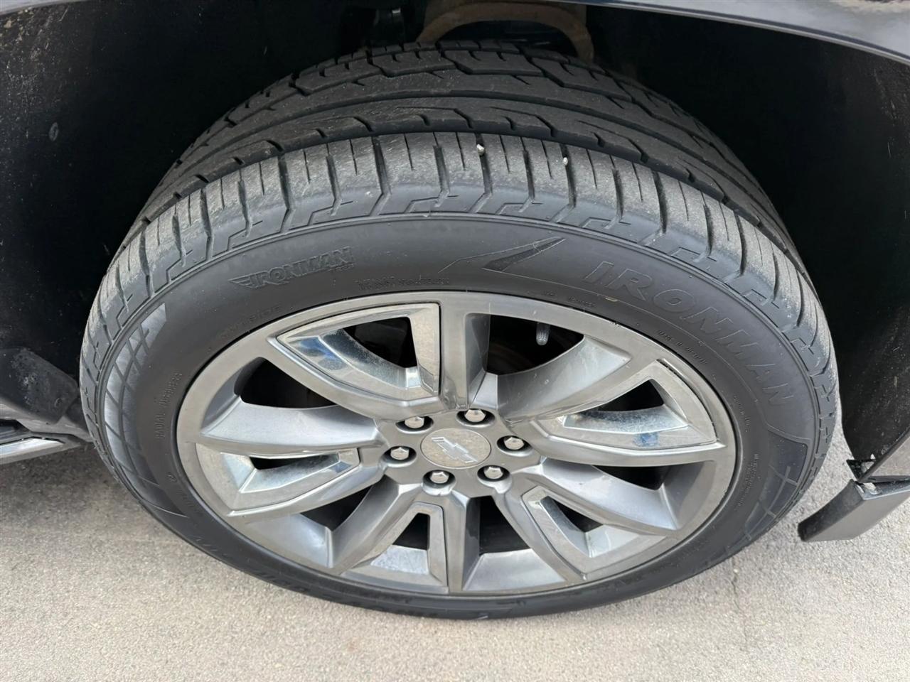 Chevrolet Suburban  2016