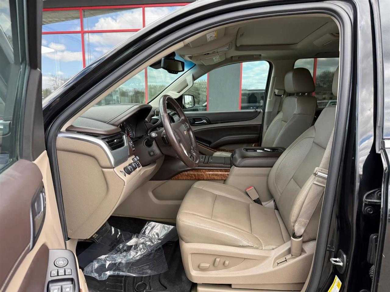 Chevrolet Suburban  2016