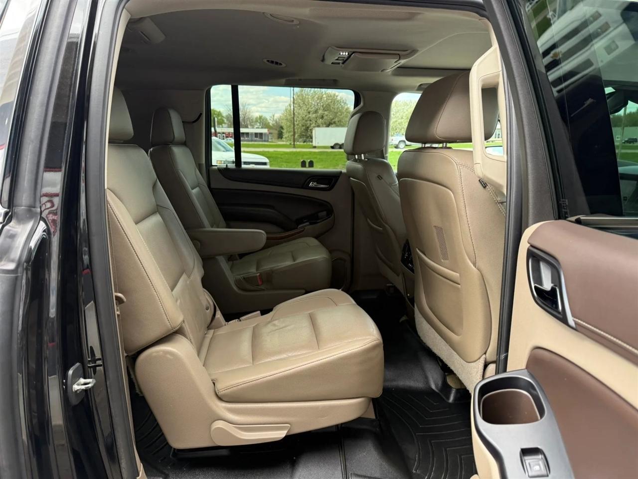 Chevrolet Suburban  2016