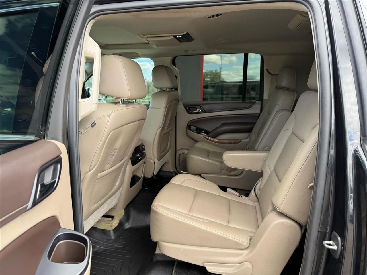 Chevrolet Suburban  2016