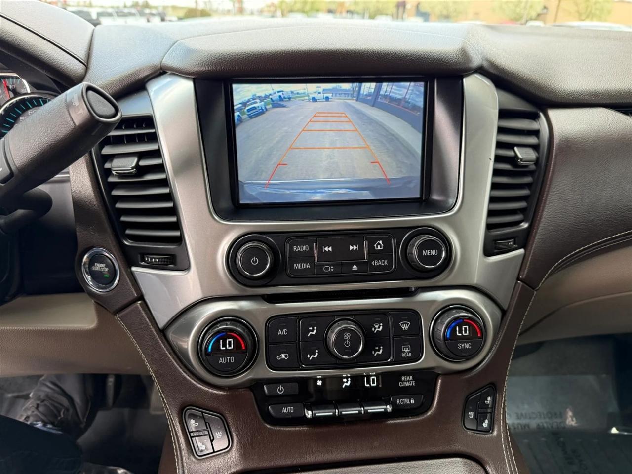 Chevrolet Suburban  2016